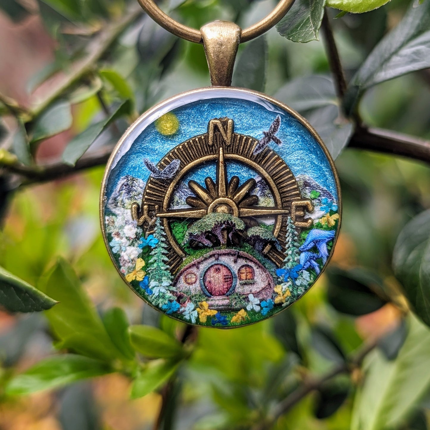 Wander Quest Scenic Compass Tag