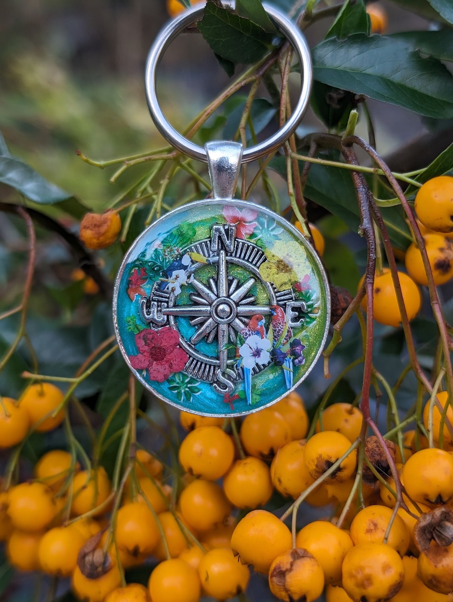 Wander Quest Foliage Compass Tag