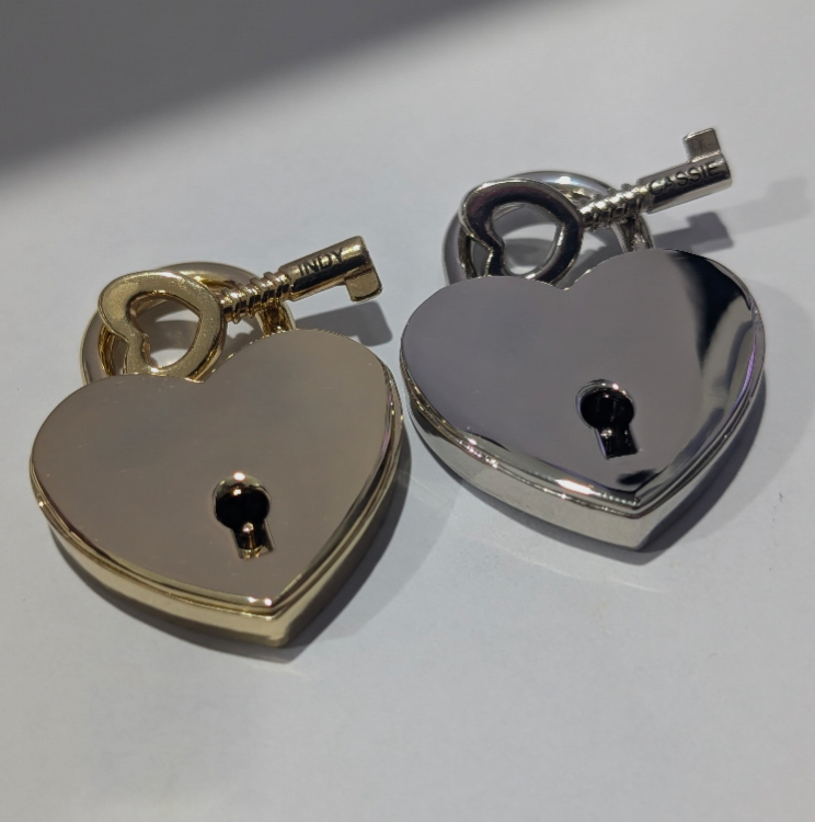 Amore Locket & Key set