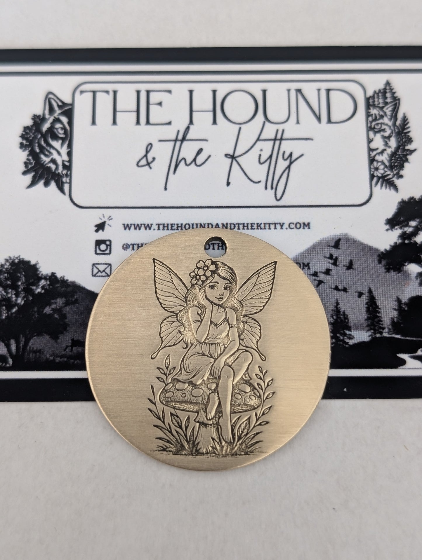Fairy on toadstool (brass 35mm)