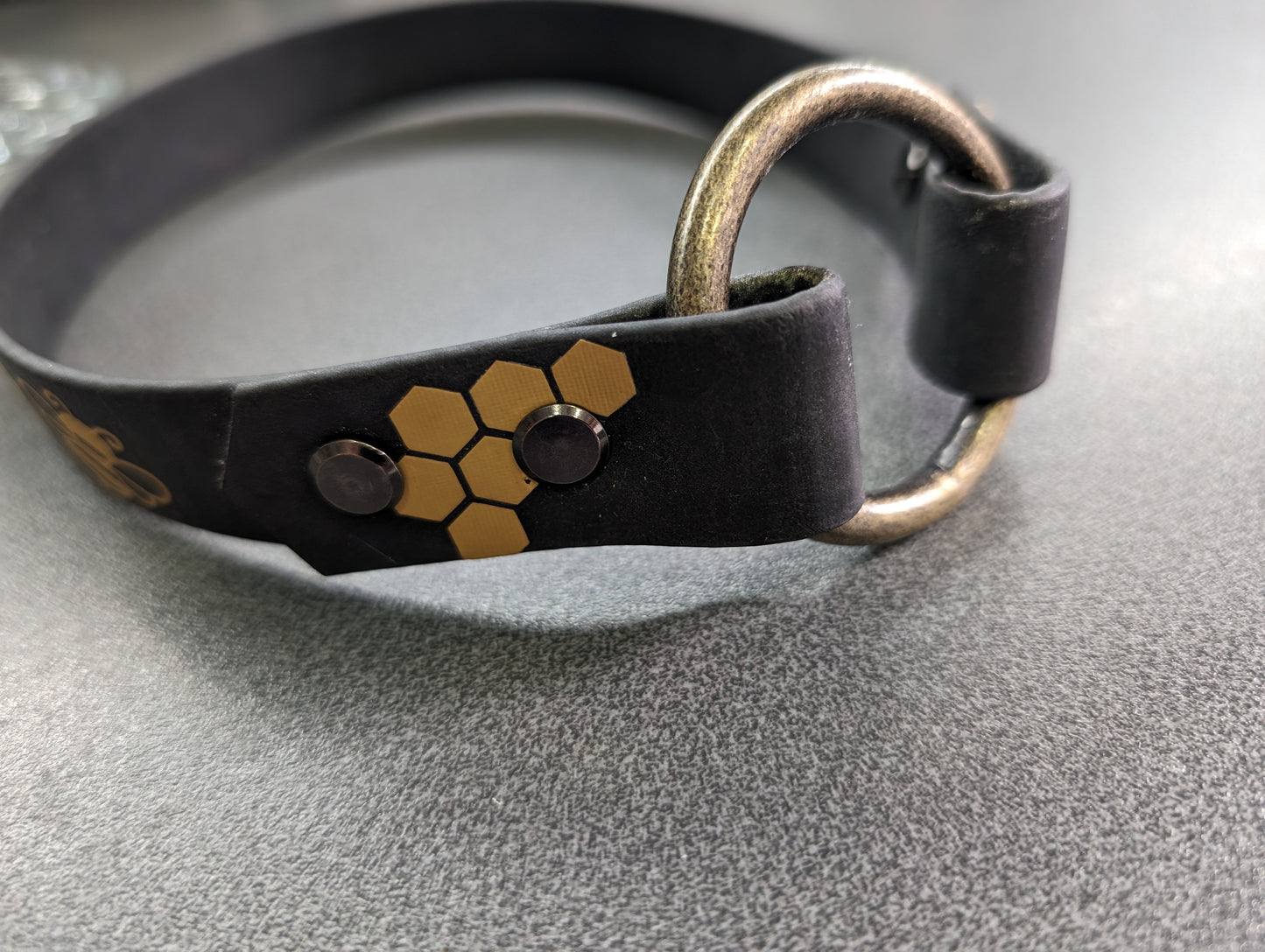 Black 25mm biothane ID collar with bee theme