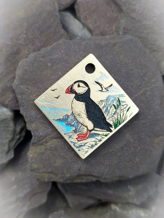 Puffin, brass (Diamond small 28mm)